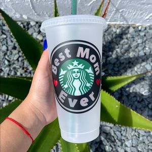 “Best Mom Ever” Starbucks cup
